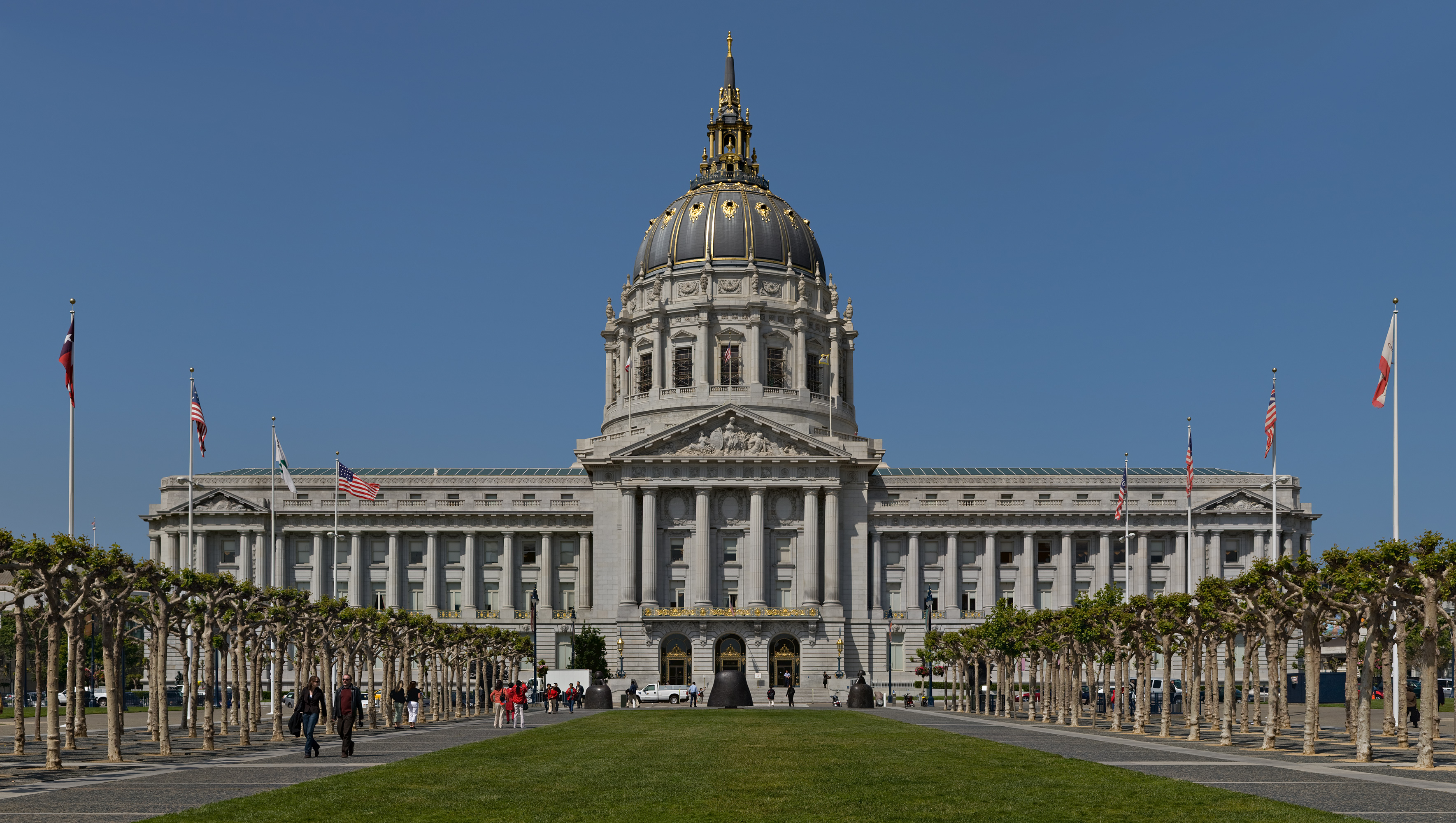 State of CA sues San Francisco for discriminating against transgender woman